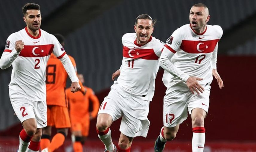 Fransız Basını Burak Yılmaz'ın A Milli Takım'ı Bırakacağını Yazdı!