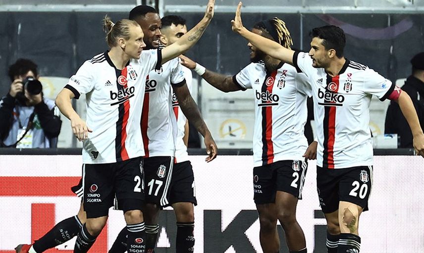 Fulham Beşiktaş'tan Cyle Larin'i Transfer Etmek İstiyor!