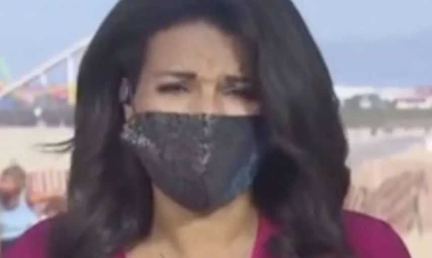 Canlı yayında muhabirin ve sunucunun zor anları! Sarhoş adam bir anda pantolonu indirince görenler neye uğradığını şaşırdı