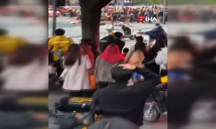 Katliam gibi kaza: Bir anda yayaların arasına daldı, çok sayıda ölü ve yaralı var