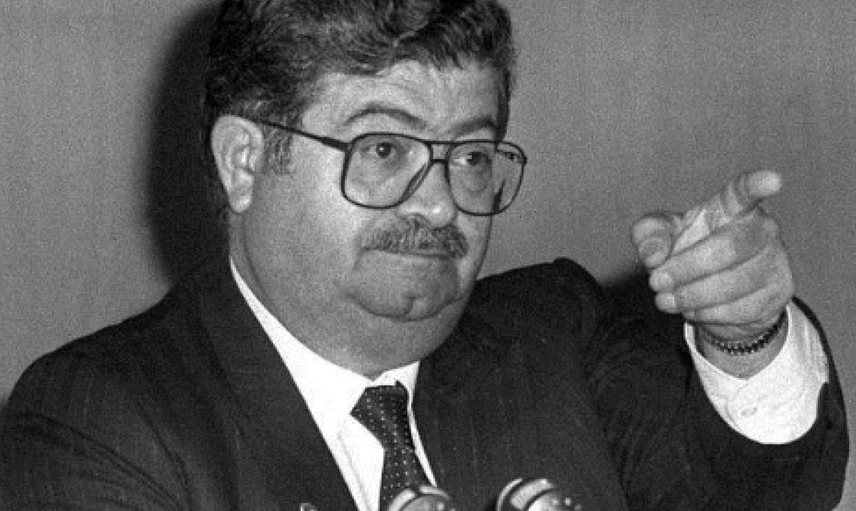 Turgut Özal Kimdir?