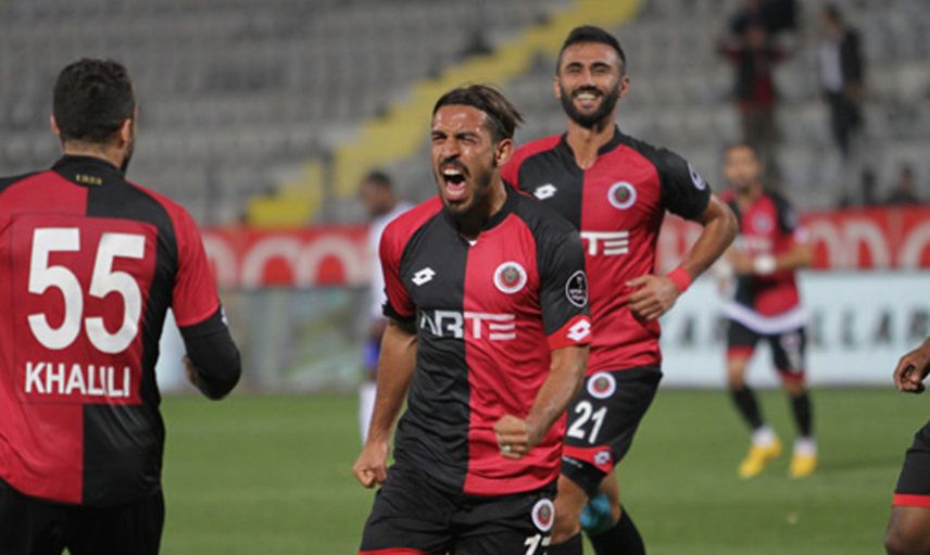 Hangi takımlarda oynadı?