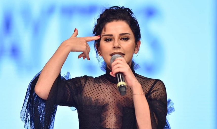 Merve Özbey: Yatak Odası Sorulmaz