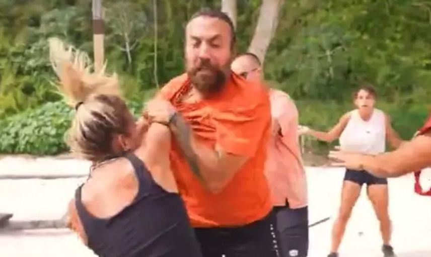 Survivor'ın son bölümüne Seda ve Pınar'ın kavgası damga vurdu: Sercan kavgayı ayırmak isterken...