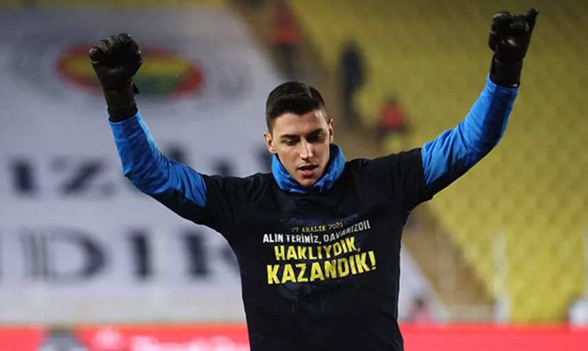 İtalyan devi Roma Fenerbahçeli Berke Özer'i transfer ediyor!