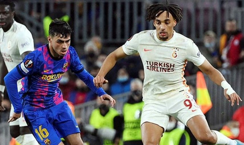 Galatasaray'ın yıldız futbolcuları Mostafa Mohamed, Kerem Aktürkoğlu, Marcao, Victor Nelsson, Berkan Kutlu ve Sacha Boey'i UEFA Avrupa Ligi'nde oynanacak olan Barcelona maçında menajerler izlemeye gelecekler!