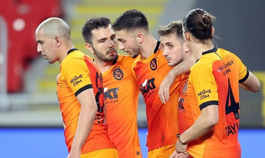 Galatasaray Halil Dervişoğlu'nu Kadrosuna Katmak İstiyor!