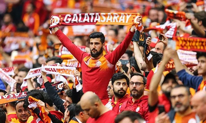 Galatasaray Taraftarlarına Dava Açacak!