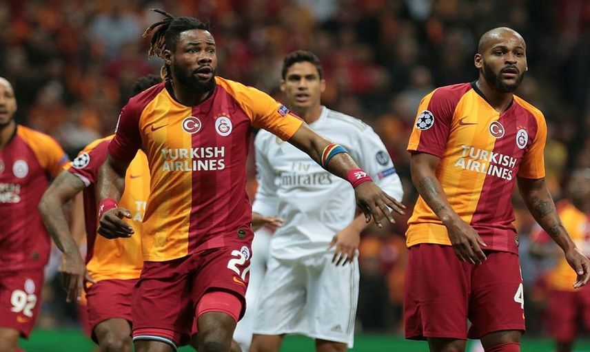 Galatasaray Yönetimi Christian Luyindama’yı Trabzonspor’a Önerdi!