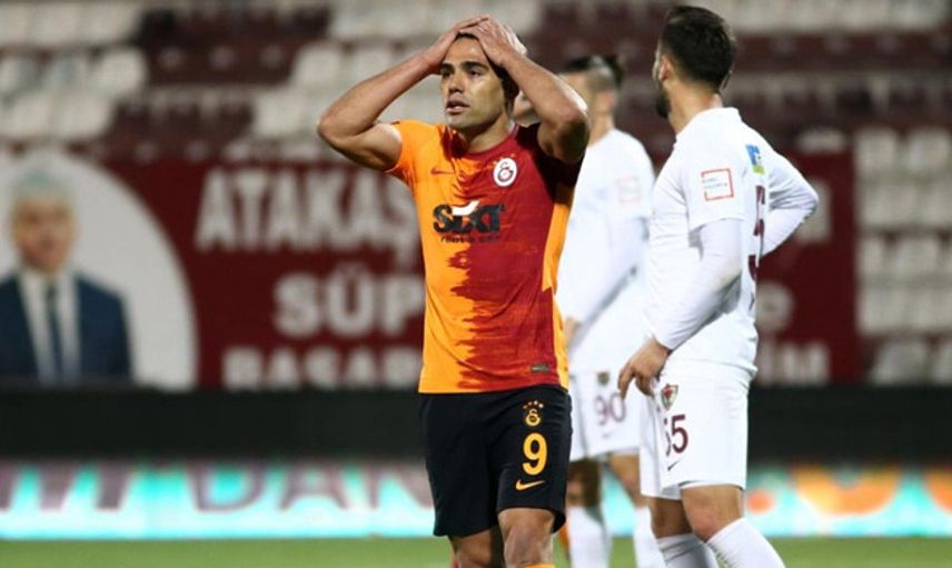 Galatasaray'da Fatura Fatih Terim'e Kesildi!