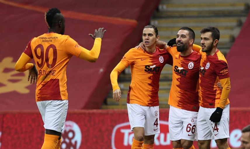 Galatasaray'da Koronavirüs Krizi!