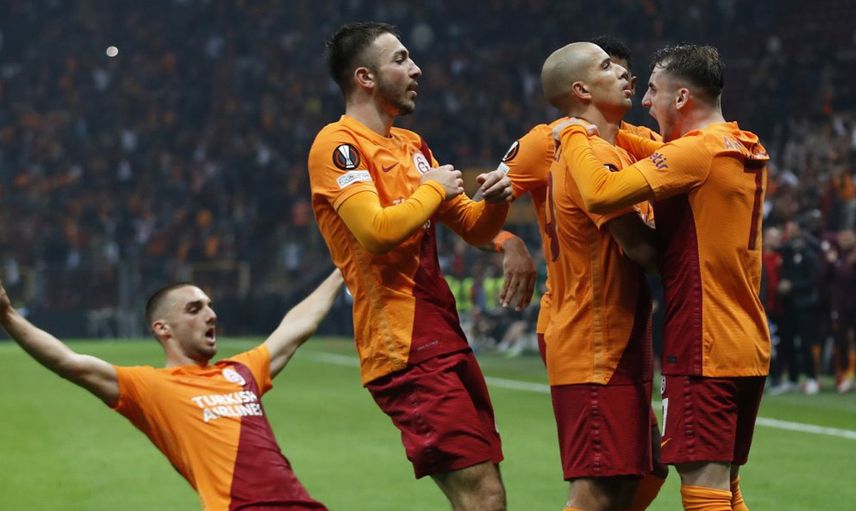 Galatasaray'da Sofiane Feghouli'nin Transferiyle İlgili Yeni Gelişmeler Yaşanıyor!