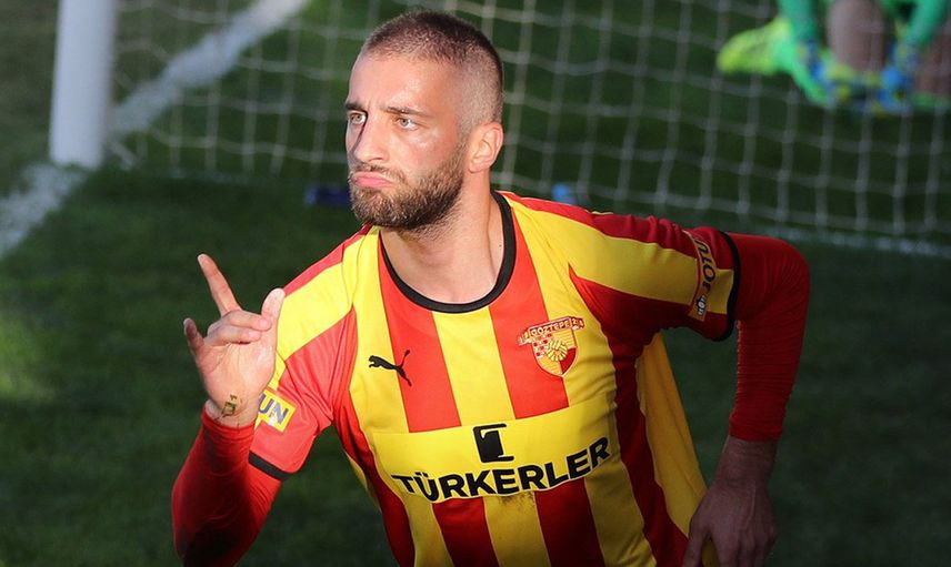 Galatasaray'dan Sürpriz Transfer Hamlesi: Milli Futbolcu Sarı Kırmızılı Takıma Çok Yakın!