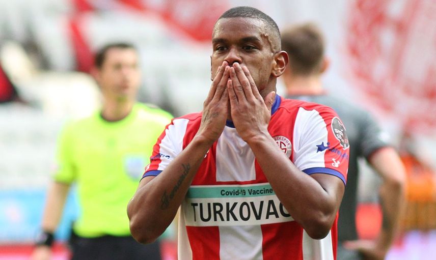 Galatasaray'ın Antalyasporlu Fernando Lucas Martins transferiyle ilgilenmesi hakkında Başkan Aziz Çetin açıklamalarda bulundu!