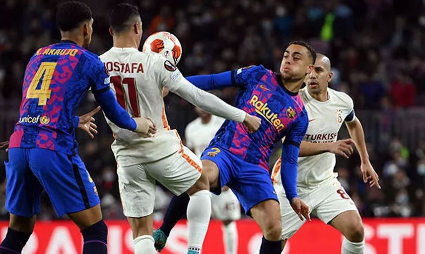 Galatasaray'ın yıldız futbolcuları Mostafa Mohamed, Kerem Aktürkoğlu, Marcao, Victor Nelsson, Berkan Kutlu ve Sacha Boey'i UEFA Avrupa Ligi'nde oynanacak olan Barcelona maçında menajerler izlemeye gelecekler!