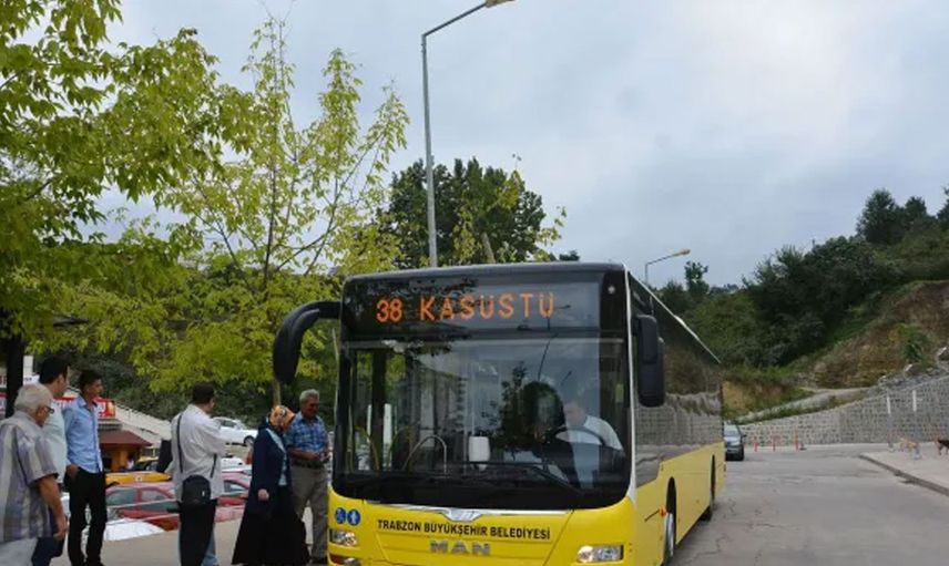 Genç kız otobüs şoförüyle yaşadıklarını anlatınca sosyal medyada takipçi yağdı