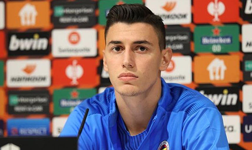 Roma Fenerbahçe'den Berke Özer'i Transfer Etmek İstiyor!