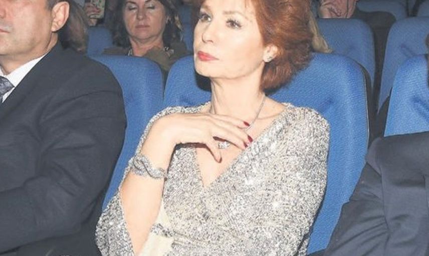 Yeşilçam'ın yıldız oyuncusu apar topar ameliyata alındı! Sağlık durumu sevenlerini üzdü