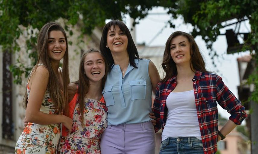 Güneşin Kızları Kıyafetleri