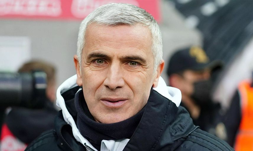 Güntekin Onay, Beşiktaş'ın iyi bir kadrosu varken şirin gözükmeye çalışıp oyunu okuyamayan Önder Karaveli'nin elinde olduğunu söyledi