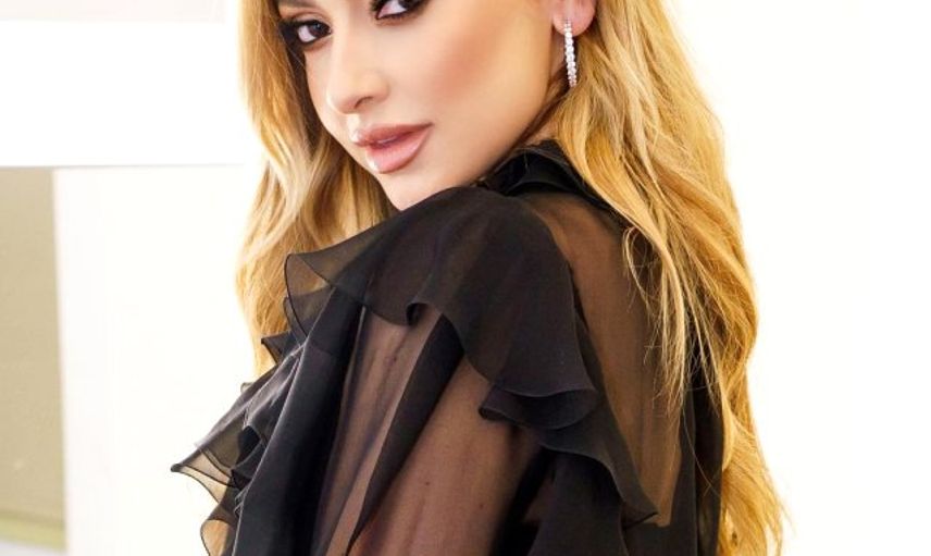 Hadise'den O Ses Türkiye Finali İçin 22 Bin TL'lik Kombin