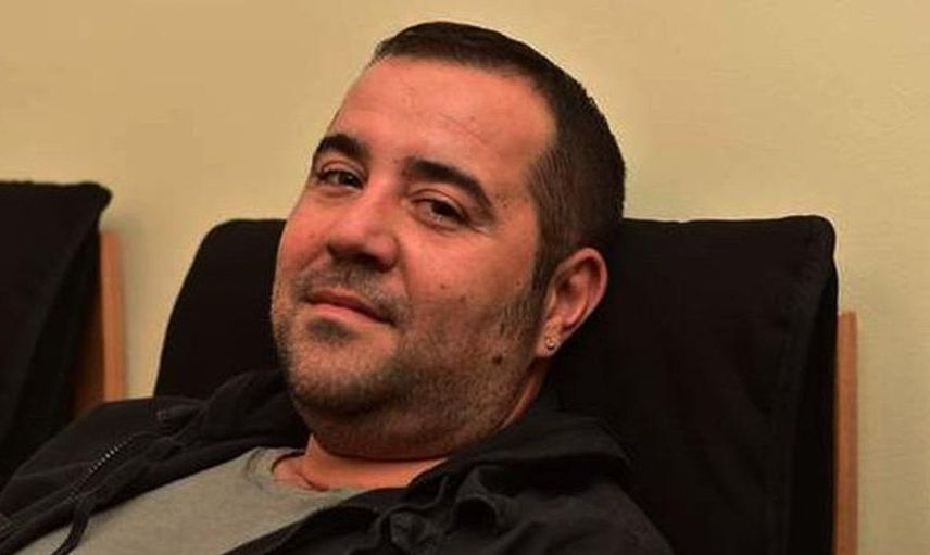 Ata Demirer Evinde Talihsiz Kaza Geçirdi