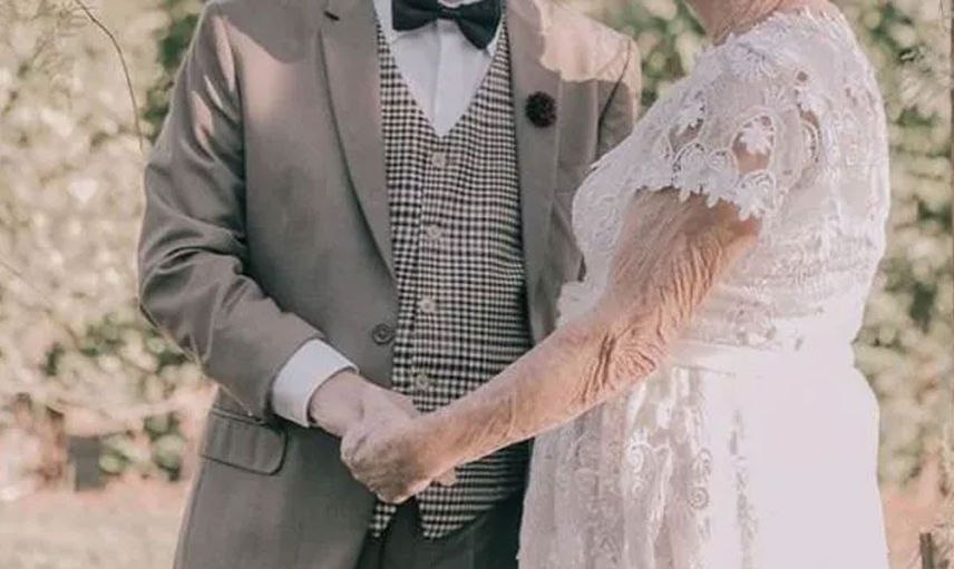  Esra Ezmeci en sonunda çığlık atarak kaçacak! 'Kaynanam ve öz babamın ilişkisi var' diyen kadının derdi beyinleri yaktı!