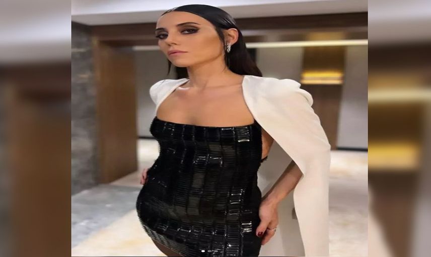 Cansu Dere Şahsiyet dizisinin galasında süper mini elbisesiyle olay yarattı!