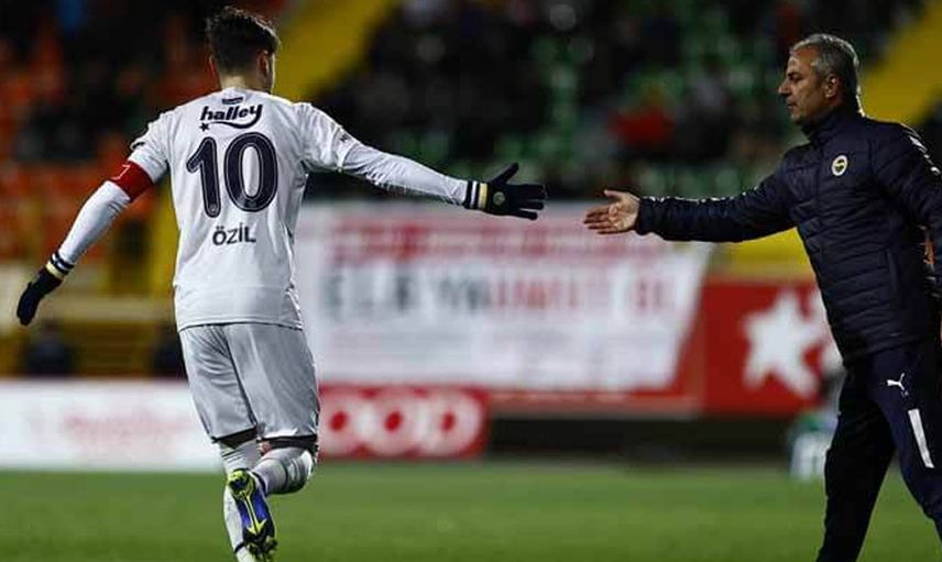 Acun Ilıcalı Fenerbahçeli Mesut Özil'in, takımı Hull City'e transferi hakkında konuştu!