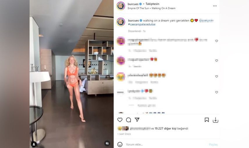 Ünlü sunucu Burcu Esmersoy renk renk bikinileri ile resmen görsel bir şov yaptı!