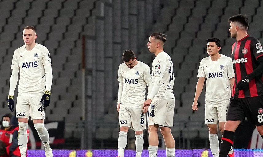 Hakkı Yalçın Fenerbahçe İle İlgili Dikkat Çeken Açıklamalarda Bulundu!