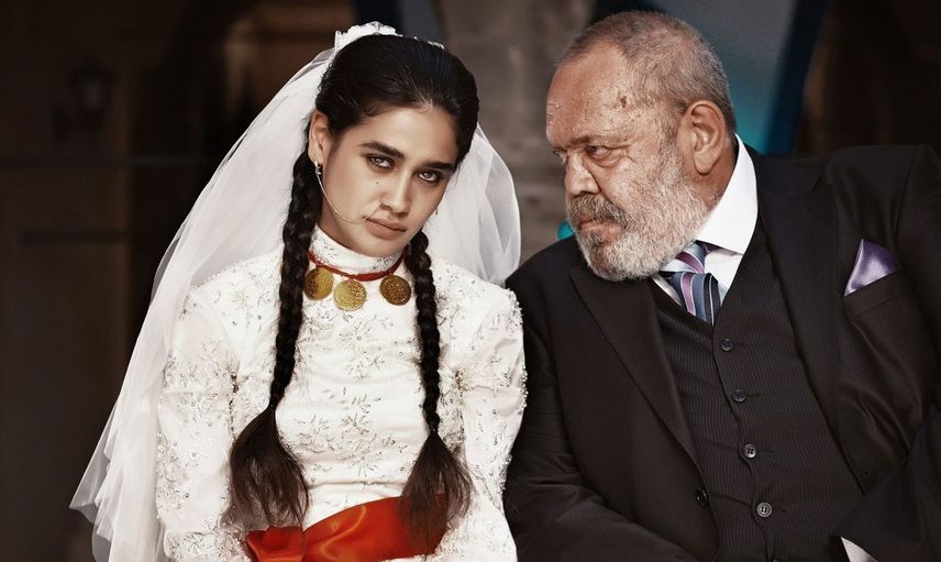 Hamile Eşi Meltem Miraloğlu'nu Darp Etti!