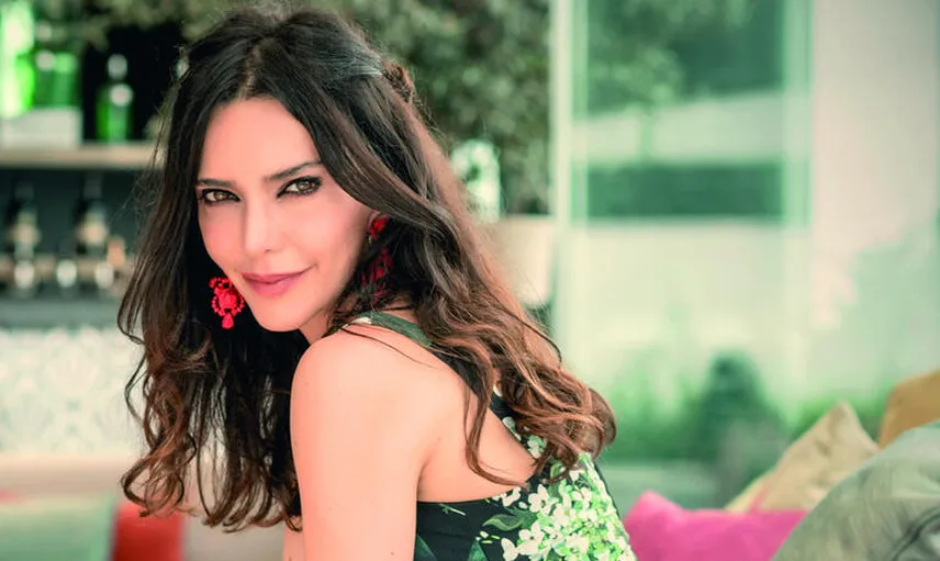 Hande Ataizi Yeni Sevgilisiyle İlk Kez Görüntülendi