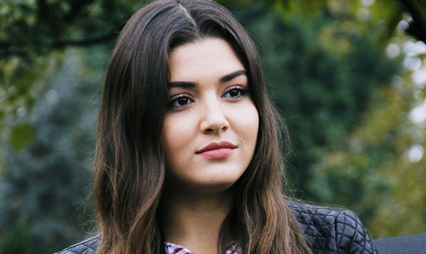 Ünlü Oyuncu Hande Erçel'in Hayatının Bilinmeyenleri