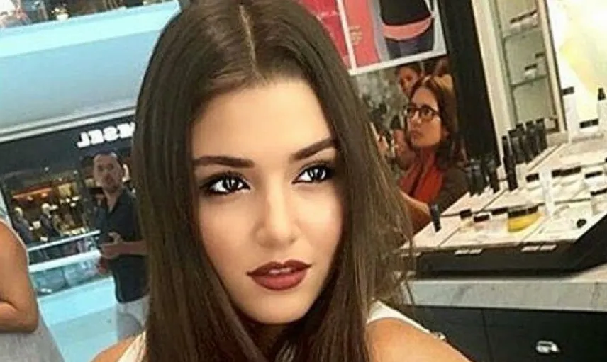 Hande Erçel'in Bu Görüntüleri Şok Etti!