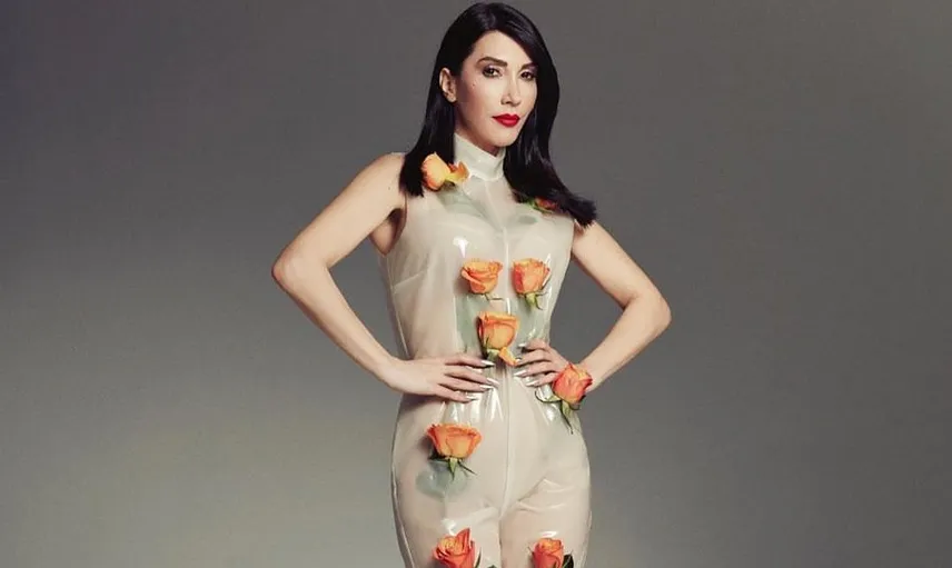 Hande Yener Yeni İmajıyla Çok Konuşuldu