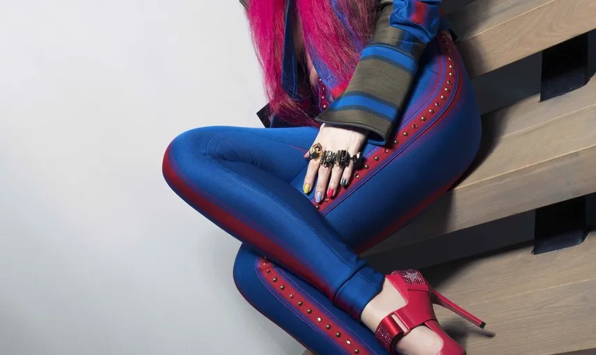 Hande Yener Yeni İmajıyla Çok Konuşuldu