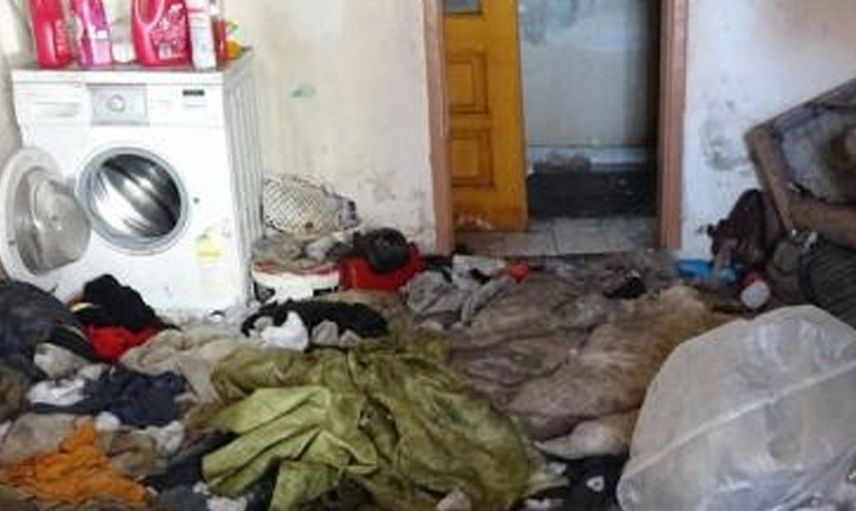 Düzce de insanlık dramı! Kötü kokuların geldiği eve polis bakın yaptı görüntüler herkesi üzdü
