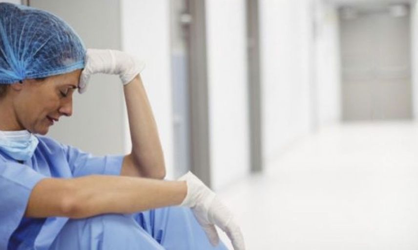 Hindistan'da iki doktor meslektaşlarına tecavüz etti