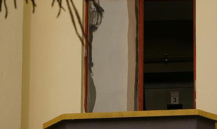 Adana'da kilime basıp kafasını balkona çarpan müteahhit hayatını kaybetti