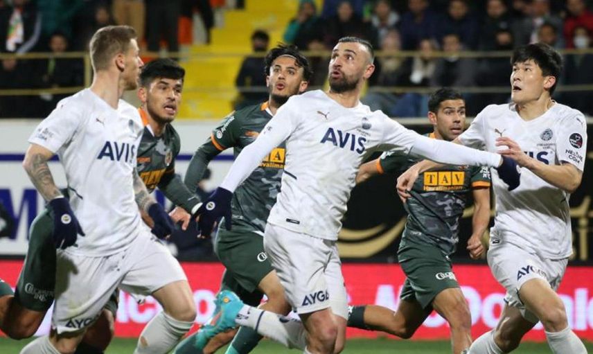 Tümer Metin, Fenerbahçe'nin Alanyaspor maçının ardından Mesut Özil ve Arda Güler hakkında konuştu