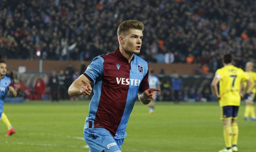 Roma Alexander Sörloth'u Kadrosuna Katmak İstiyor!