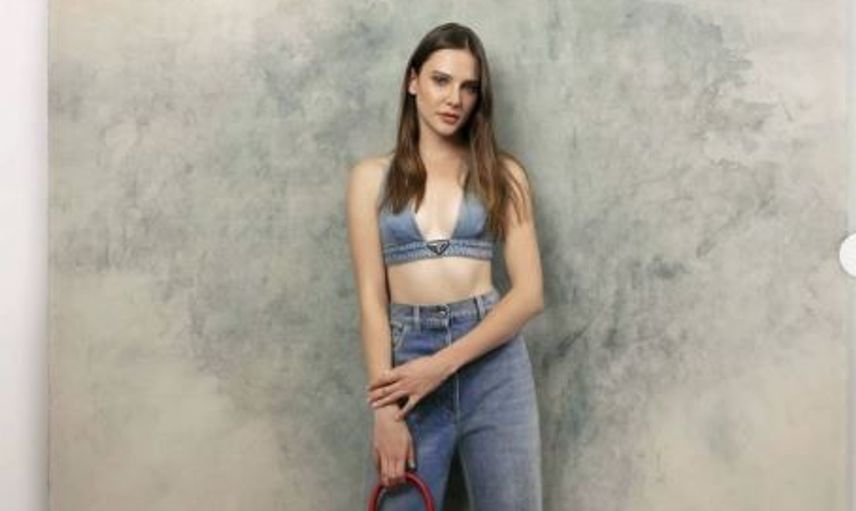 Alina Boz ve Sevgilisi Mithat Can Özer Tatil Sezonunu Açtı!