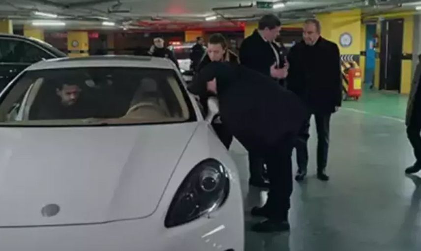 Polatların son model araçlarını artık Hüsnü Çoban sürüyor: Arka Sokaklar'da Dilan Polat göndermeli fragman gündeme oturdu!