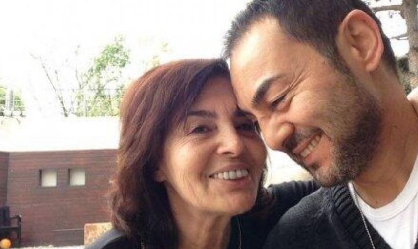 Serdar Ortaç ve Annesi