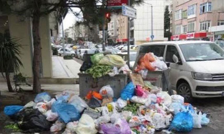 Maltepe'de Çöp Yığınları Oluştu, İBB Neden Müdahale Etmiyor?