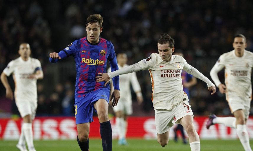 Galatasaray'ın yıldız futbolcuları Mostafa Mohamed, Kerem Aktürkoğlu, Marcao, Victor Nelsson, Berkan Kutlu ve Sacha Boey'i UEFA Avrupa Ligi'nde oynanacak olan Barcelona maçında menajerler izlemeye gelecekler!