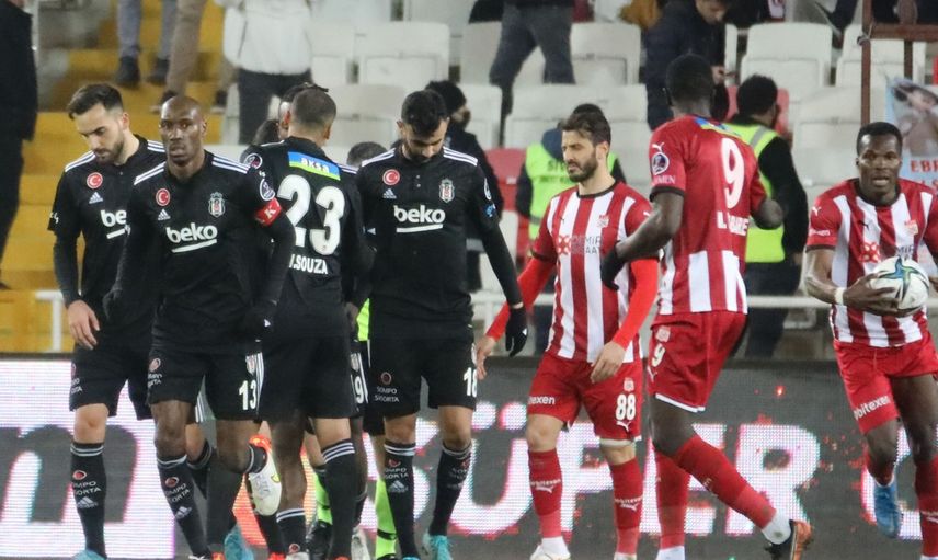 Ayhan Akman'dan Sivasspor Beşiktaş maçı ve Batshuayi yorumu: Devşirme gibi bir forvet 25'leri bulna ihtimali yok