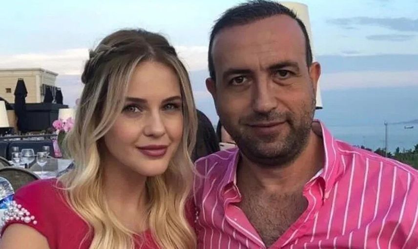 9 yıllık eşinden boşandı