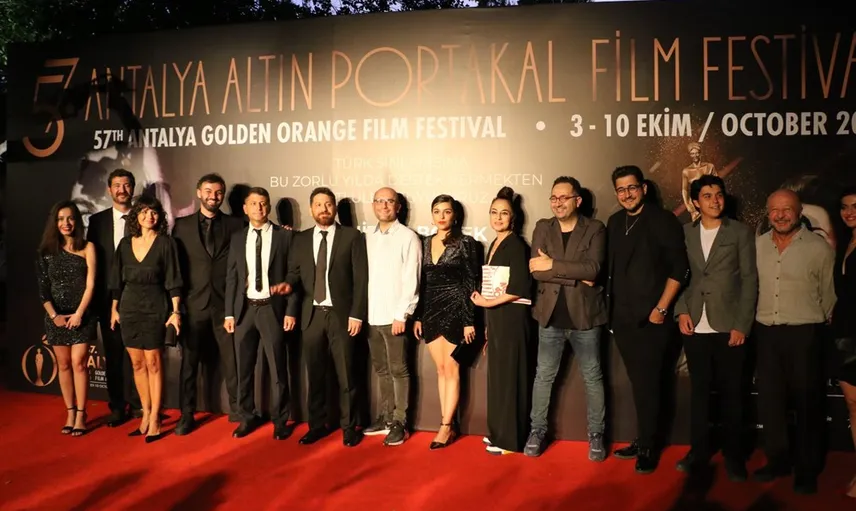 Altın Portakal Film Festivali Kırmızı Halıda Şıklık Yarışı